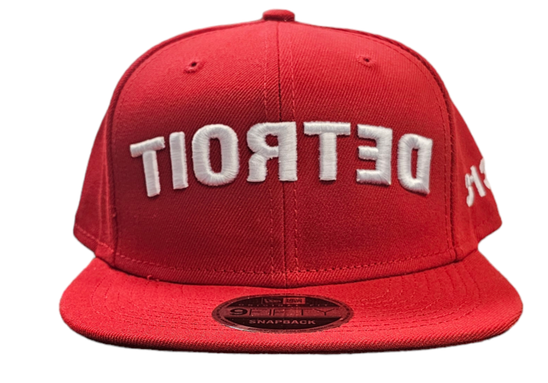 KRISPY ADDICTS - MIRROR DETROIT HAT X NEW ERA - RED