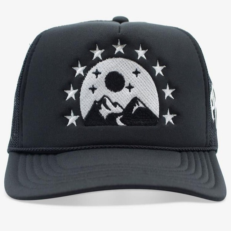 PARADISE AND CO. - The Hills Trucker (TRUCKER) - BLACK