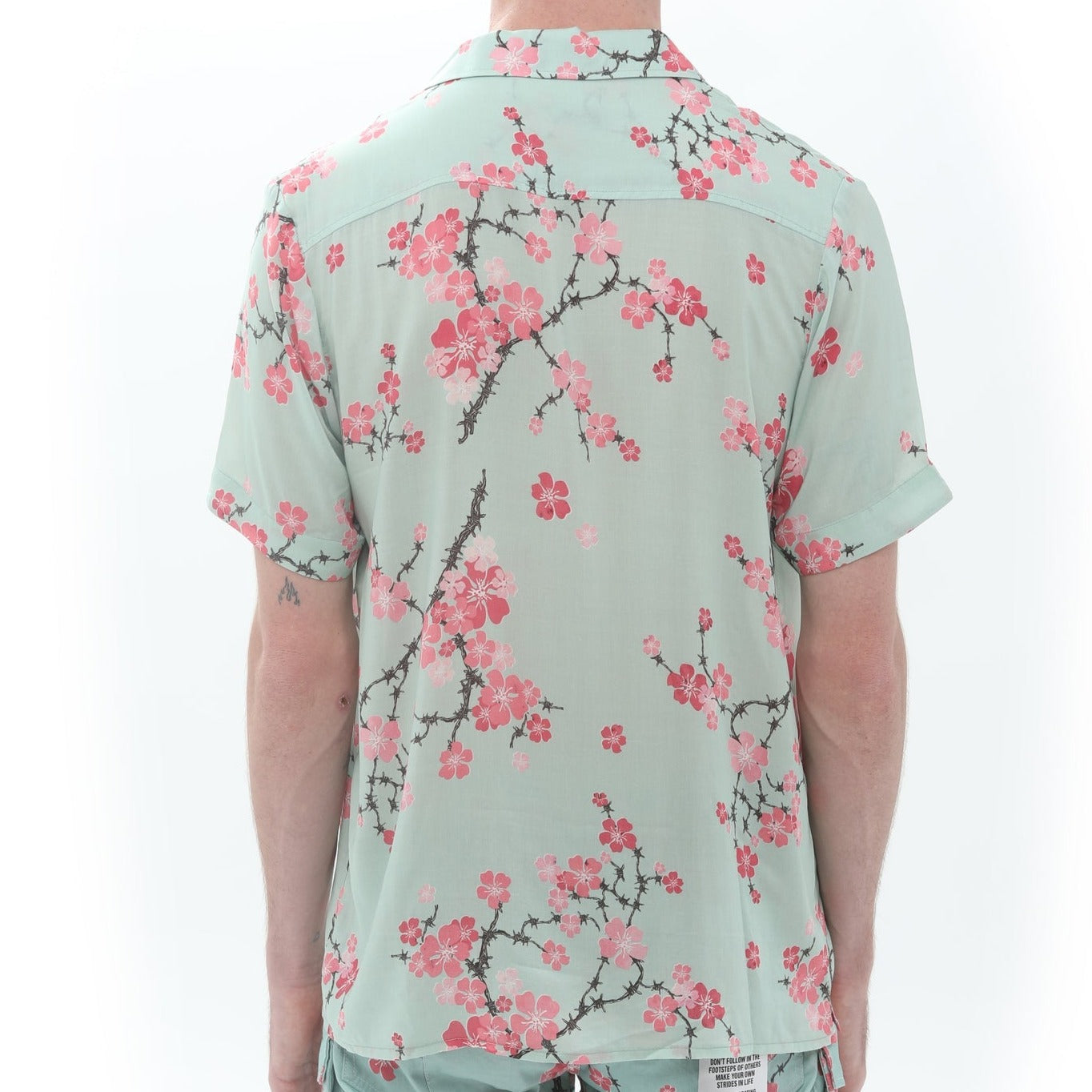 CULT OF INDIVIDUALITY - CAMP SHORT SLEEVE WOVEN - CHERRY BLOOSOM